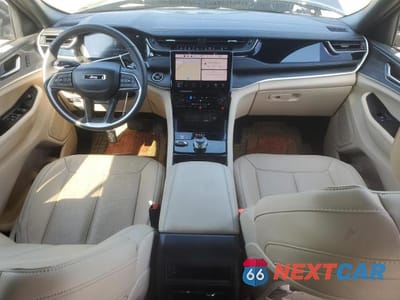 Zdjęcie 8 z 13 samochodu: 2023 JEEP GRAND CHEROKEE LIMITED VIN:1C4RJHBG7PC522968 - miniatura