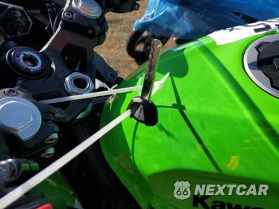 Zdjęcie 8 z 9 samochodu: 2025 KAWASAKI EX500 H VIN:ML5EXGH12SDA34022 - miniatura