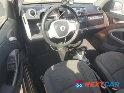 Zdjęcie 8 z 12 samochodu: 2016 SMART FORTWO VIN:WMEEJ9AA7GK845619 - miniatura