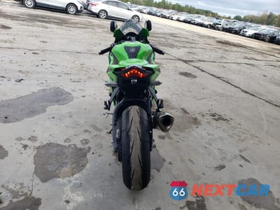Czwarte zdjęcie samochodu z boku: 2024 KAWASAKI ZX1002 M VIN:JKBZXVM18RA007231 - miniatura