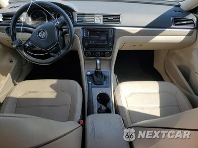 Zdjęcie 8 z 12 samochodu: 2016 VOLKSWAGEN PASSAT SE VIN:1VWBS7A35GC051570 - miniatura