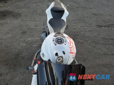 Piąte zdjęcie samochodu w środku: 2011 SUZUKI GSX-R600 VIN:JS1GN7FAXB2103355 - miniatura