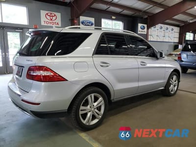 Trzecie zdjęcie samochodu z tyłu: 2012 MERCEDES-BENZ ML 350 BLUETEC VIN:4JGDA2EB6CA033017 - miniatura