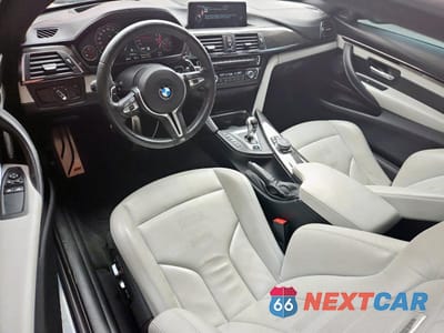 Zdjęcie 8 z 12 samochodu: 2016 BMW M4 VIN:WBS3R9C50GK335667 - miniatura