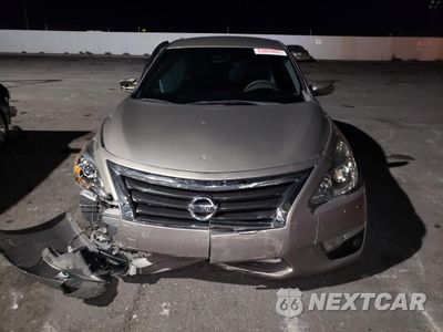 Piąte zdjęcie samochodu w środku: 2015 NISSAN ALTIMA 2.5 VIN:1N4AL3AP9FN340662 - miniatura