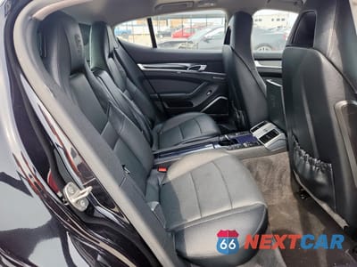 Zdjęcie 10 z 12 samochodu: 2016 PORSCHE PANAMERA 2 VIN:WP0AA2A75GL001291 - miniatura