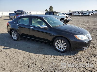 Czwarte zdjęcie samochodu z boku: 2013 CHRYSLER 200 LIMITED VIN:1C3CCBCG0DN744977 - miniatura