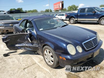Czwarte zdjęcie samochodu z boku: 2001 MERCEDES-BENZ CLK 320 VIN:WDBLK65G51T065036 - miniatura