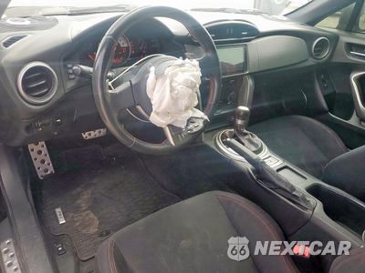 Zdjęcie 8 z 14 samochodu: 2015 TOYOTA SCION FR-S VIN:JF1ZNAA14F8711304 - miniatura