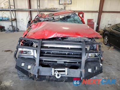 Piąte zdjęcie samochodu w środku: 2003 GMC SIERRA K2500 HEAVY DUTY VIN:1GTHK24173E100289 - miniatura