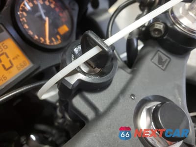 Zdjęcie 8 z 11 samochodu: 2002 HONDA CBR600 F4 VIN:JH2PC35042M303288 - miniatura