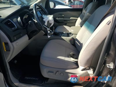Zdjęcie 7 z 14 samochodu: 2020 KIA SEDONA LX VIN:KNDMB5C15L6568923 - miniatura