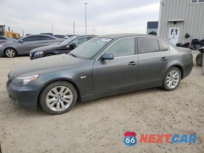 2004 BMW 545 I WBANB33544B109044 - główne zdjęcie licytacji z USA - miniatura