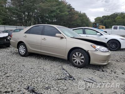 Czwarte zdjęcie samochodu z boku: 2005 TOYOTA CAMRY LE VIN:4T1BE32KX5U098590 - miniatura