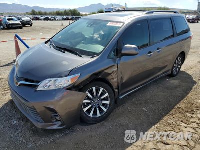 2018 TOYOTA SIENNA XLE 5TDDZ3DC0JS203949 - główne zdjęcie licytacji z USA - miniatura