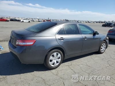 Trzecie zdjęcie samochodu z tyłu: 2011 TOYOTA CAMRY BASE VIN:4T1BF3EK9BU743668 - miniatura