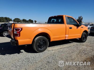 Trzecie zdjęcie samochodu z tyłu: 2018 FORD F150 VIN:1FTMF1CB1JKD47541 - miniatura