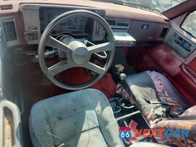 Zdjęcie 8 z 15 samochodu: 1992 GMC SONOMA VIN:1GTCS14R2N8524183 - miniatura