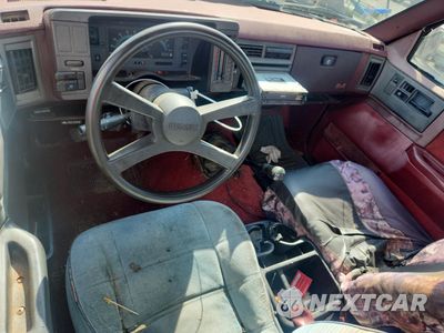 Zdjęcie 8 z 15 samochodu: 1992 GMC SONOMA VIN:1GTCS14R2N8524183 - miniatura