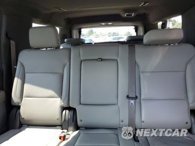 Zdjęcie 10 z 13 samochodu: 2021 CHEVROLET SUBURBAN C1500 LT VIN:1GNSCCKD8MR146950 - miniatura