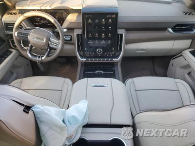 Zdjęcie 8 z 12 samochodu: 2025 GMC YUKON DENALI VIN:1GKS2DRL9SR244451 - miniatura
