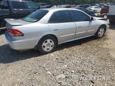 Trzecie zdjęcie samochodu z tyłu: 2002 HONDA ACCORD EX VIN:1HGCG16572A078310 - miniatura