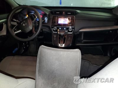 Zdjęcie 8 z 12 samochodu: 2017 HONDA CR-V LX VIN:5J6RW5H38HL000320 - miniatura