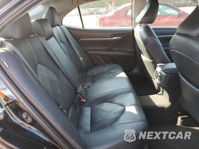 Zdjęcie 10 z 14 samochodu: 2019 TOYOTA CAMRY L VIN:4T1B11HK7KU808127 - miniatura