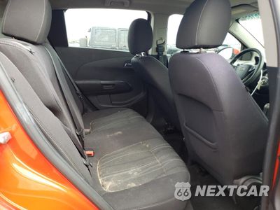 Zdjęcie 10 z 14 samochodu: 2013 CHEVROLET SONIC LT VIN:1G1JC6SB3D4114403 - miniatura