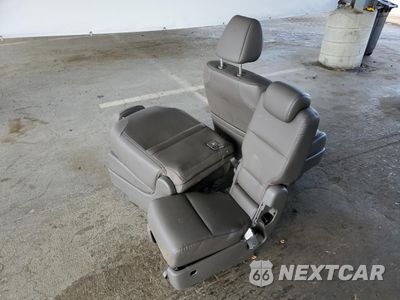 Zdjęcie 13 z 16 samochodu: 2014 HONDA ODYSSEY TOURING VIN:5FNRL5H99EB021517 - miniatura