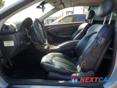 Zdjęcie 7 z 12 samochodu: 2007 MERCEDES-BENZ CLK 350 VIN:WDBTK56F97F221229 - miniatura