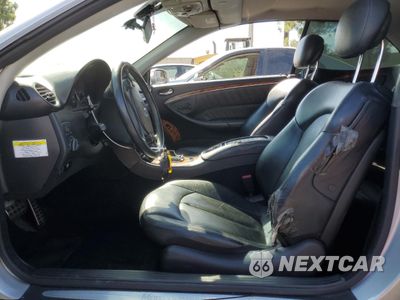 Zdjęcie 7 z 12 samochodu: 2007 MERCEDES-BENZ CLK 350 VIN:WDBTK56F97F221229 - miniatura