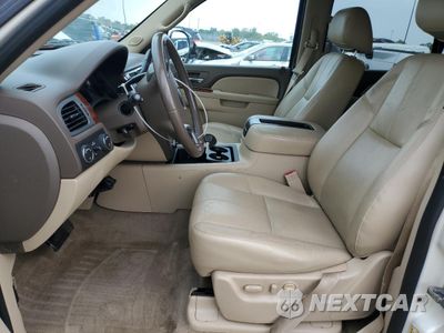 Zdjęcie 7 z 16 samochodu: 2013 GMC YUKON SLT VIN:1GKS2CE08DR313204 - miniatura