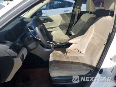 Zdjęcie 7 z 12 samochodu: 2016 HONDA ACCORD EX VIN:1HGCR2F01GA032872 - miniatura