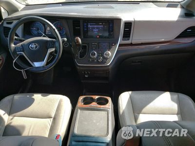 Zdjęcie 8 z 14 samochodu: 2016 TOYOTA SIENNA XLE VIN:5TDDK3DC6GS134911 - miniatura