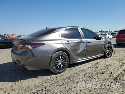 Trzecie zdjęcie samochodu z tyłu: 2024 TOYOTA CAMRY SE NIGHT SHADE VIN:4T1G31AK2RU071570 - miniatura