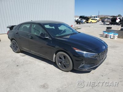 Czwarte zdjęcie samochodu z boku: 2023 HYUNDAI ELANTRA SEL VIN:5NPLM4AG0PH119085 - miniatura