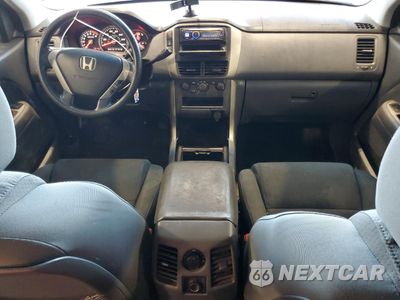 Zdjęcie 8 z 13 samochodu: 2006 HONDA PILOT LX VIN:2HKYF18106H539363 - miniatura