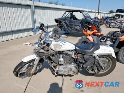 Trzecie zdjęcie samochodu z tyłu: 2004 HARLEY-DAVIDSON XL1200 C VIN:1HD1CGP184K448238 - miniatura