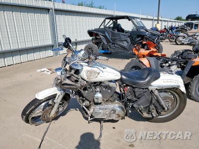 Trzecie zdjęcie samochodu z tyłu: 2004 HARLEY-DAVIDSON XL1200 C VIN:1HD1CGP184K448238 - miniatura