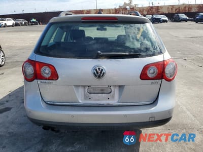 Zdjęcie 6 z 12 samochodu: 2008 VOLKSWAGEN PASSAT WAGON LUX VIN:WVWTK93C68E230657 - miniatura