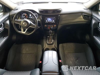 Zdjęcie 8 z 17 samochodu: 2017 NISSAN ROGUE SV VIN:5N1AT2MV4HC781575 - miniatura