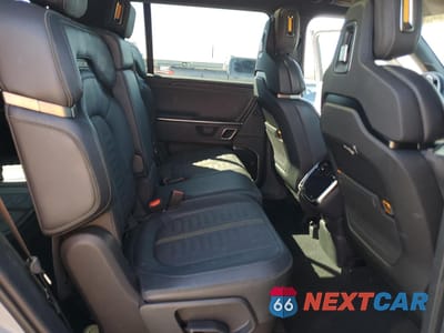 Zdjęcie 11 z 15 samochodu: 2024 RIVIAN R1S ADVENTURE VIN:7PDSGABA6RN036803 - miniatura