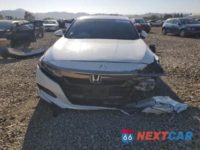 Piąte zdjęcie samochodu w środku: 2019 HONDA ACCORD SPORT VIN:1HGCV2F39KA023044 - miniatura