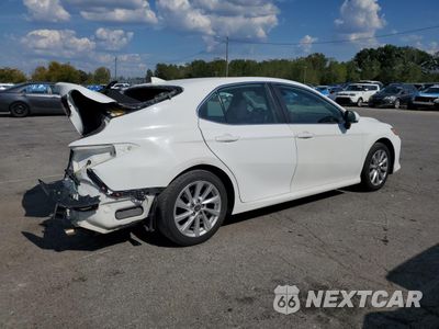 Trzecie zdjęcie samochodu z tyłu: 2021 TOYOTA CAMRY LE VIN:4T1C11AK4MU555351 - miniatura