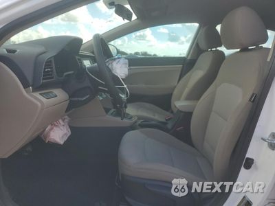 Zdjęcie 7 z 16 samochodu: 2019 HYUNDAI ELANTRA SE VIN:5NPD74LF4KH447487 - miniatura