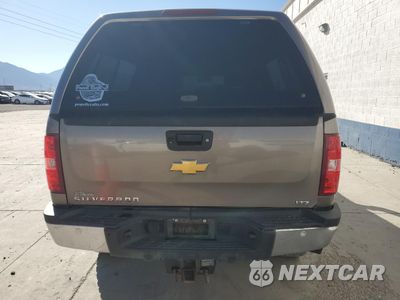 Zdjęcie 6 z 12 samochodu: 2012 CHEVROLET SILVERADO K3500 LTZ VIN:1GC4K1E87CF233617 - miniatura