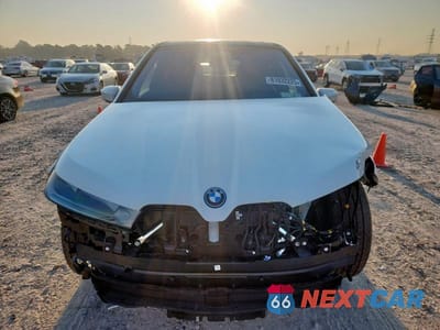 Piąte zdjęcie samochodu w środku: 2025 BMW IX XDRIVE50 VIN:WB523CF08SCS46185 - miniatura