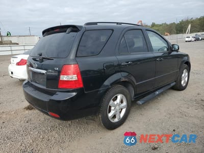 Trzecie zdjęcie samochodu z tyłu: 2012 KIA SORENTO EX VIN:KNDJC735985846010 - miniatura