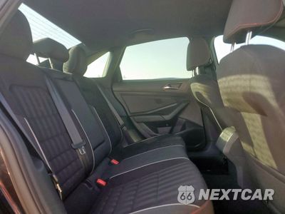 Zdjęcie 10 z 13 samochodu: 2019 VOLKSWAGEN JETTA GLI VIN:3VW5T7BU2KM244204 - miniatura